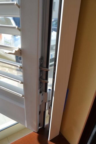 Persiana in Alluminio di Sicurezza, Antintrusione, con chiusura a cilindro (4)